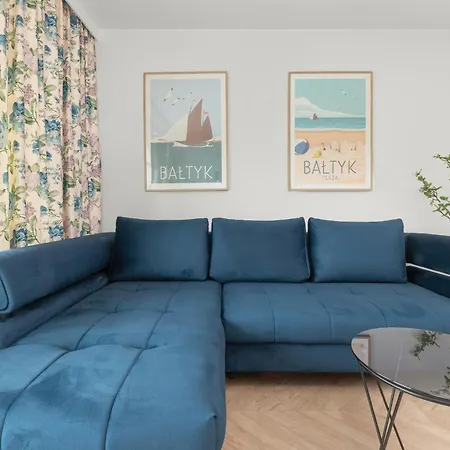 Latarnikow Estate With Balcony & Parking By Renters *