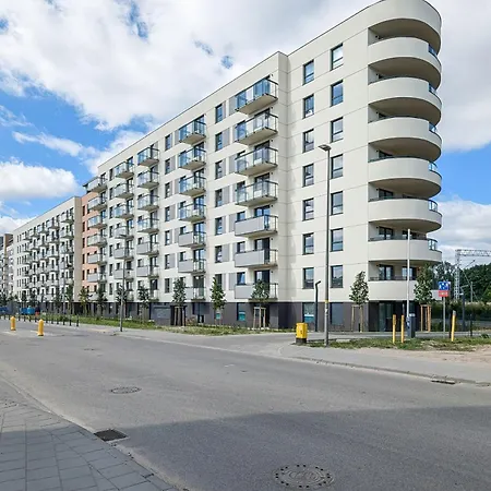 Latarnikow Estate With Balcony & Parking By Renters * Gdansk